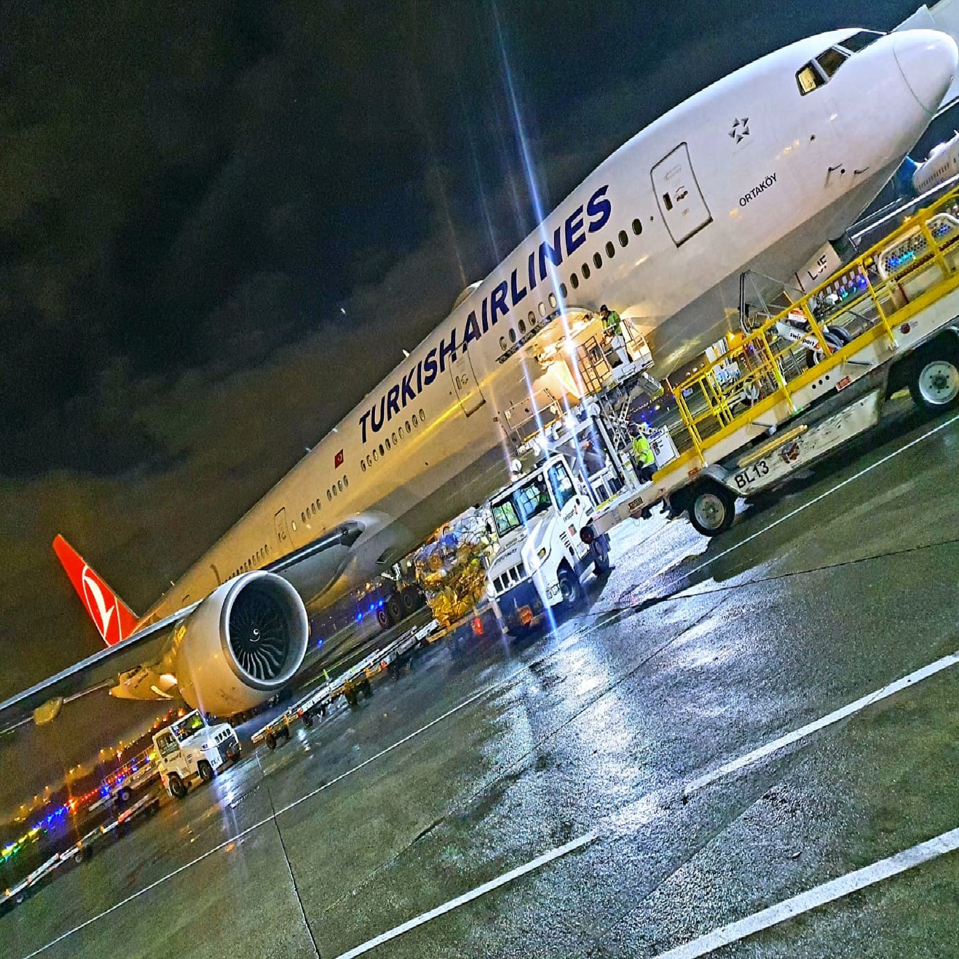 B777 at dublin airport